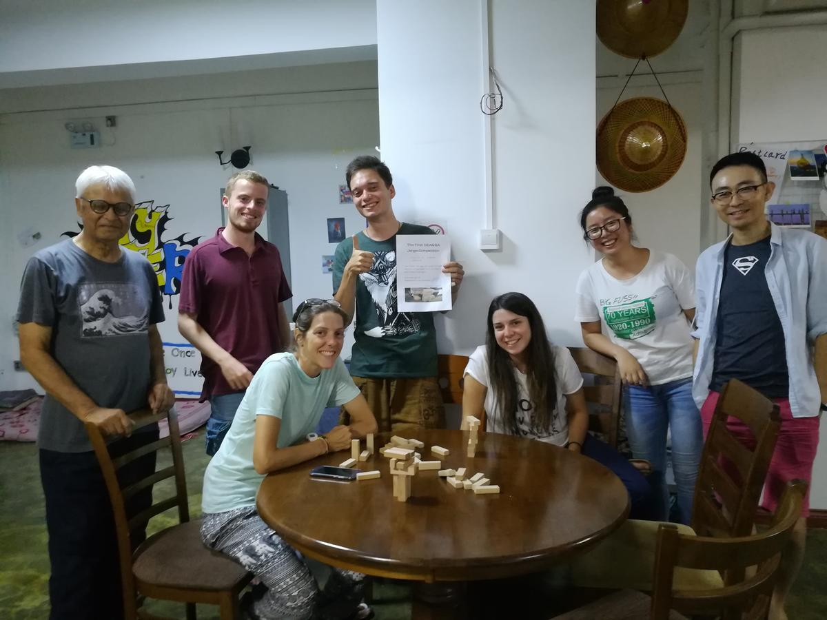 Dengba Hostel Yangon Exteriör bild