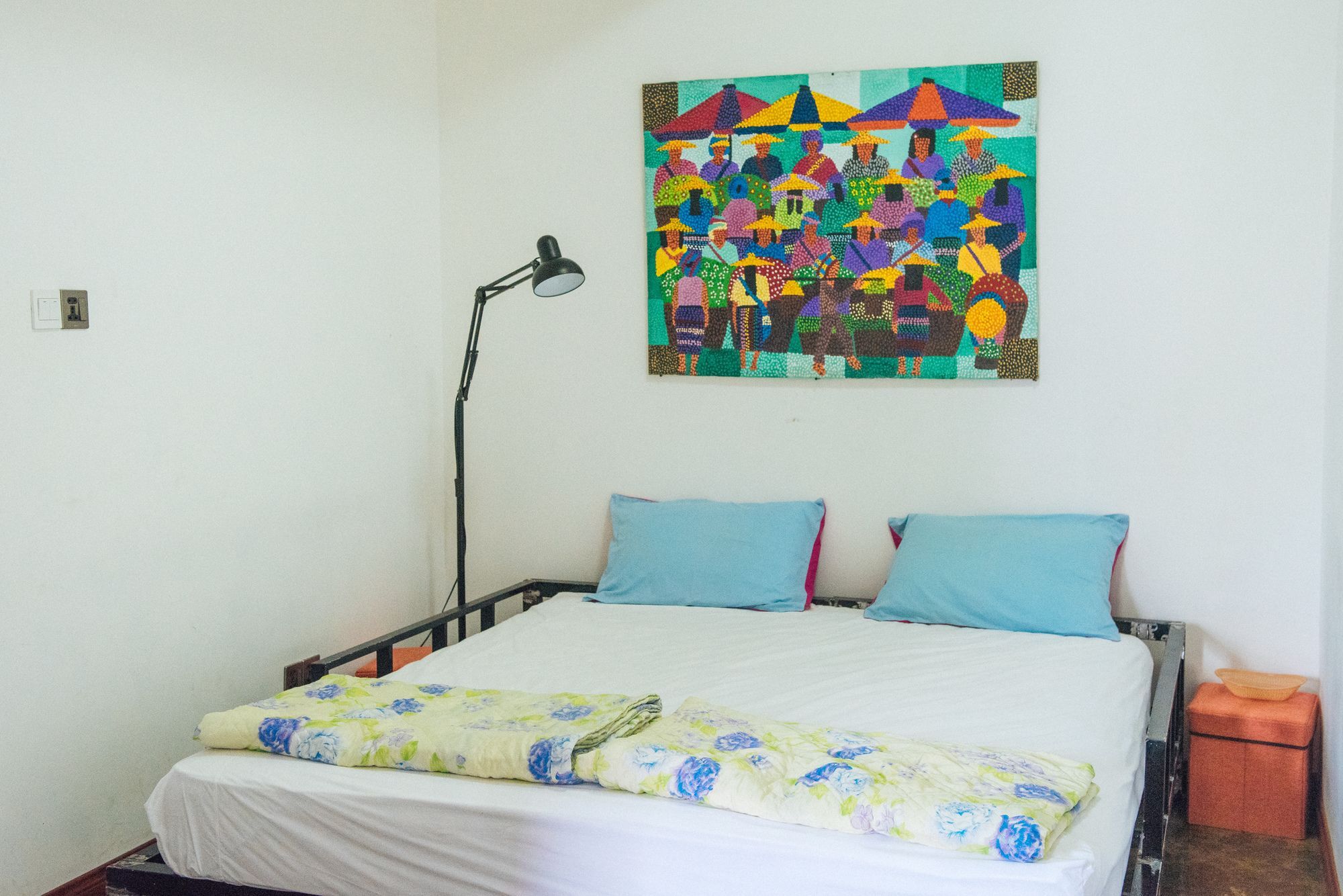 Dengba Hostel Yangon Exteriör bild