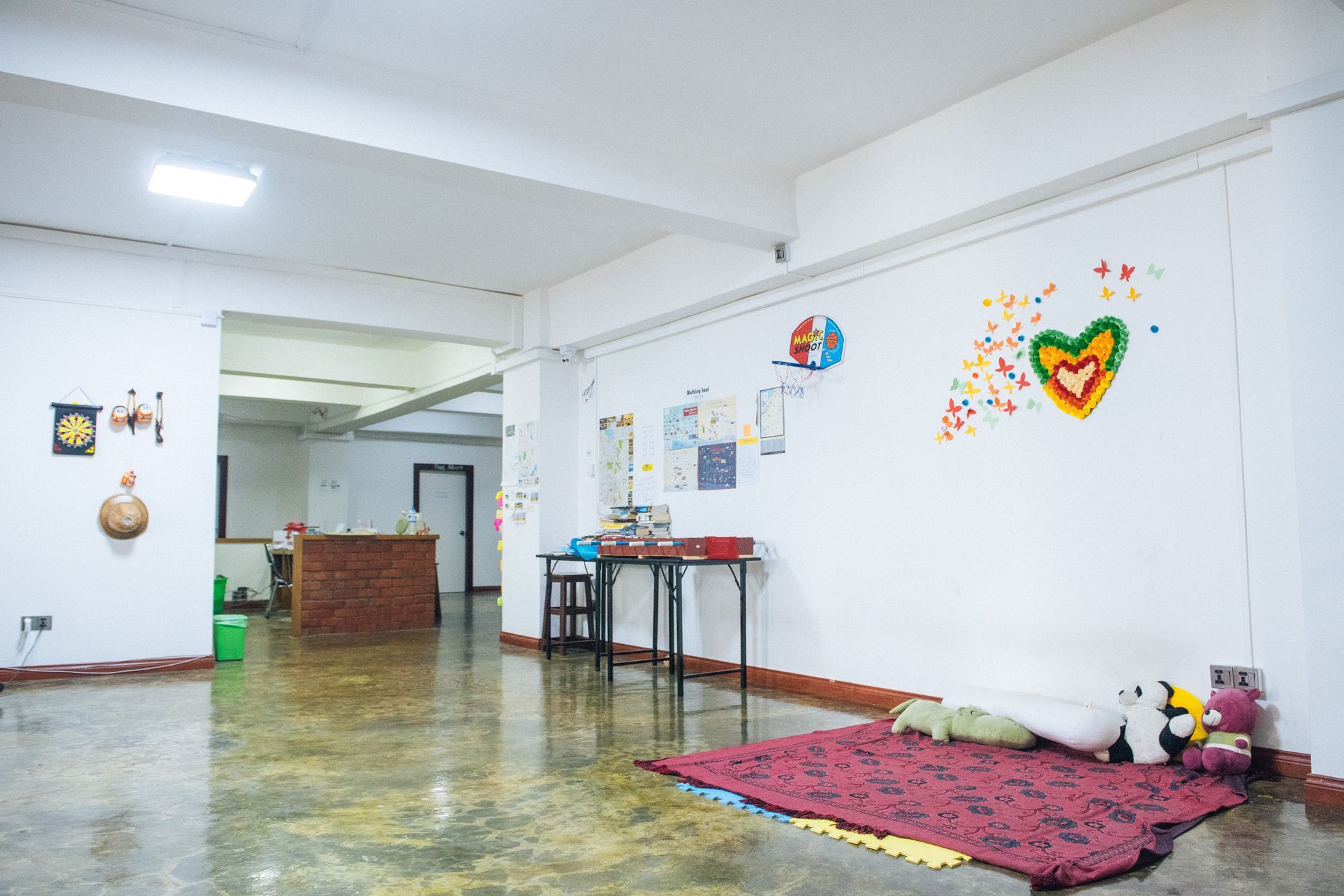 Dengba Hostel Yangon Exteriör bild